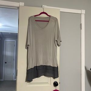 LOGO by Lori Goldstein tunic top